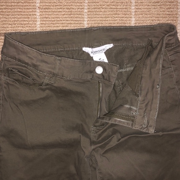 Green pant - Picture 3 of 3